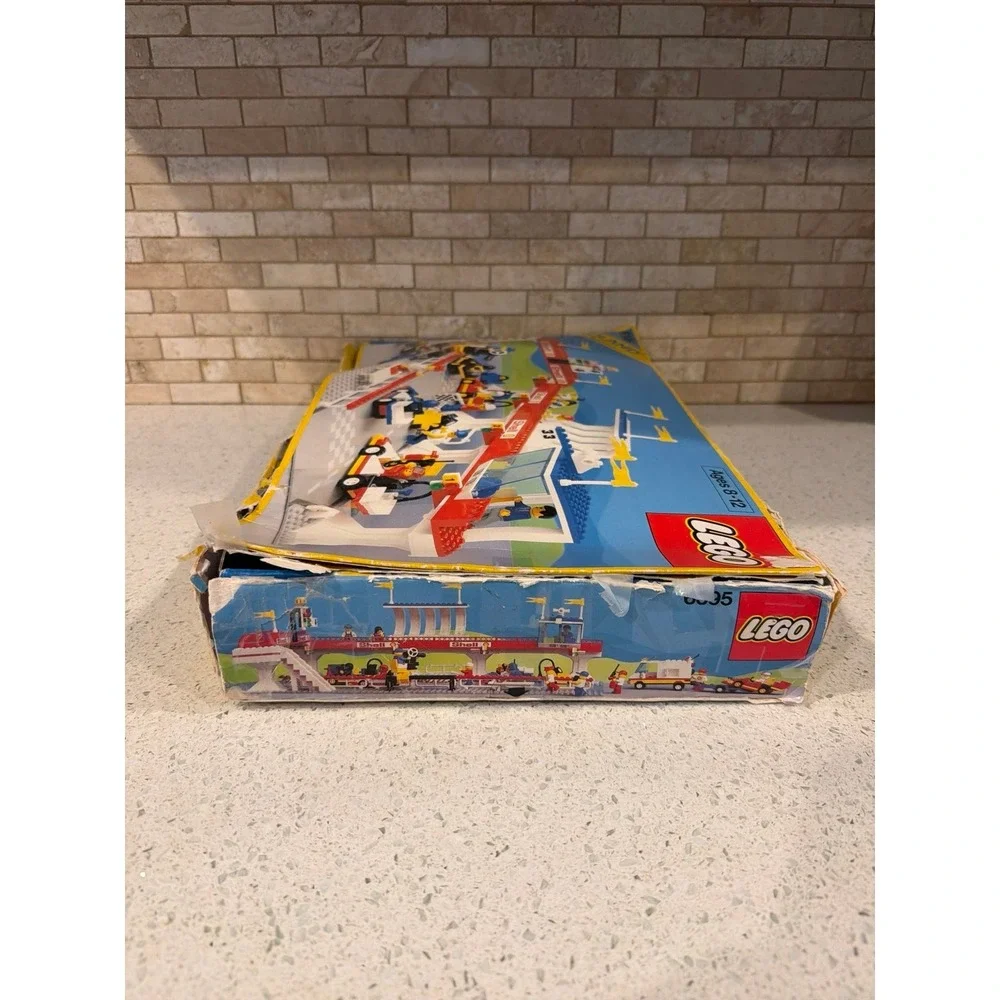 Vintage LEGO 6395 Victory Lap Raceway 1988 Town Shell Race Track Box Instruction